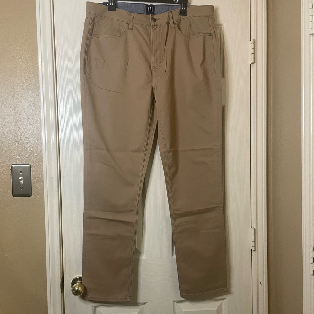 GAP Men’s 5 Pocket Pant Size: 38X32